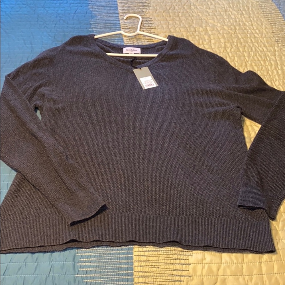 NWT Goodfellow & Co. V Neck  Sweater